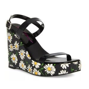 NWOB Betsey Johnson Black Floral Wedge Sandals
